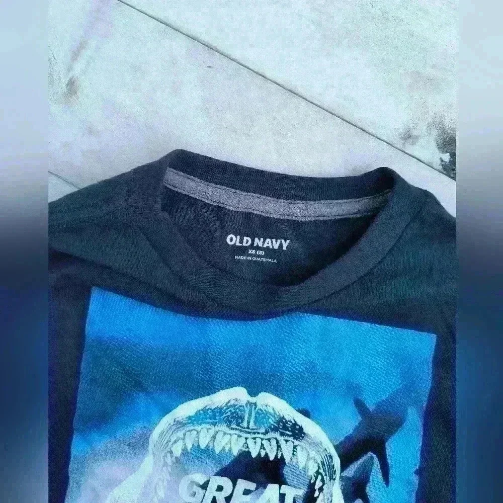 Old Navy Boys Toddler Great Days Ahead Shark Graphics SS Tshirt Size 5 Blue